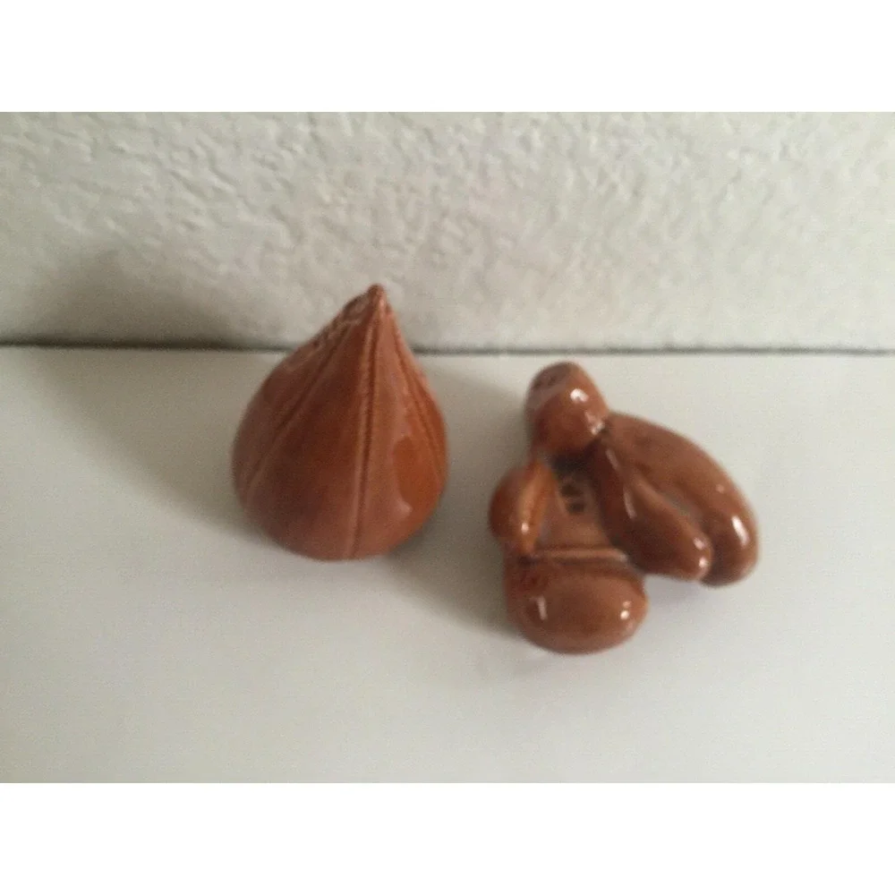 Vintage Sports Related Ceramic Salt & Pepper Shakers Boxing Gloves & Speed Bag